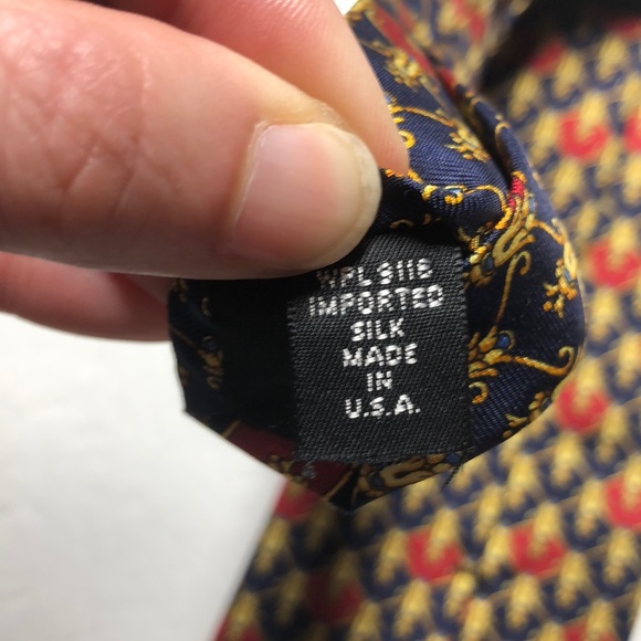 Jos A Bank red and blue silk tie - Picture 5 of 5